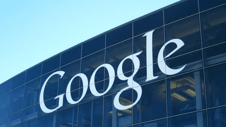 Google запускає секретний телеком-проект на землі, у морі та в далекому космосі